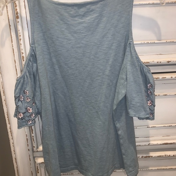 cold shoulder top - Picture 2 of 2